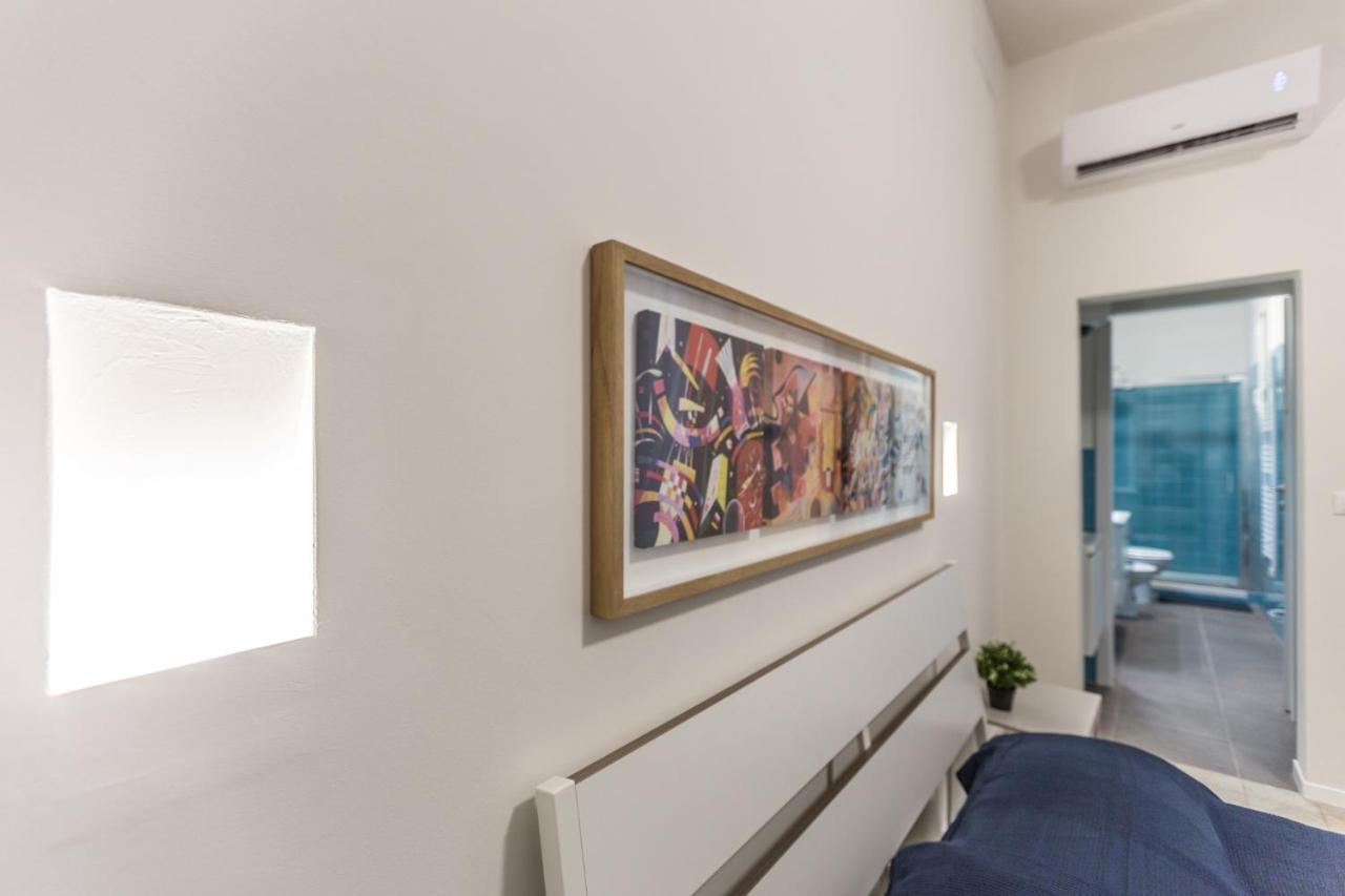 Marilyn The Place Apartments Болонья Экстерьер фото