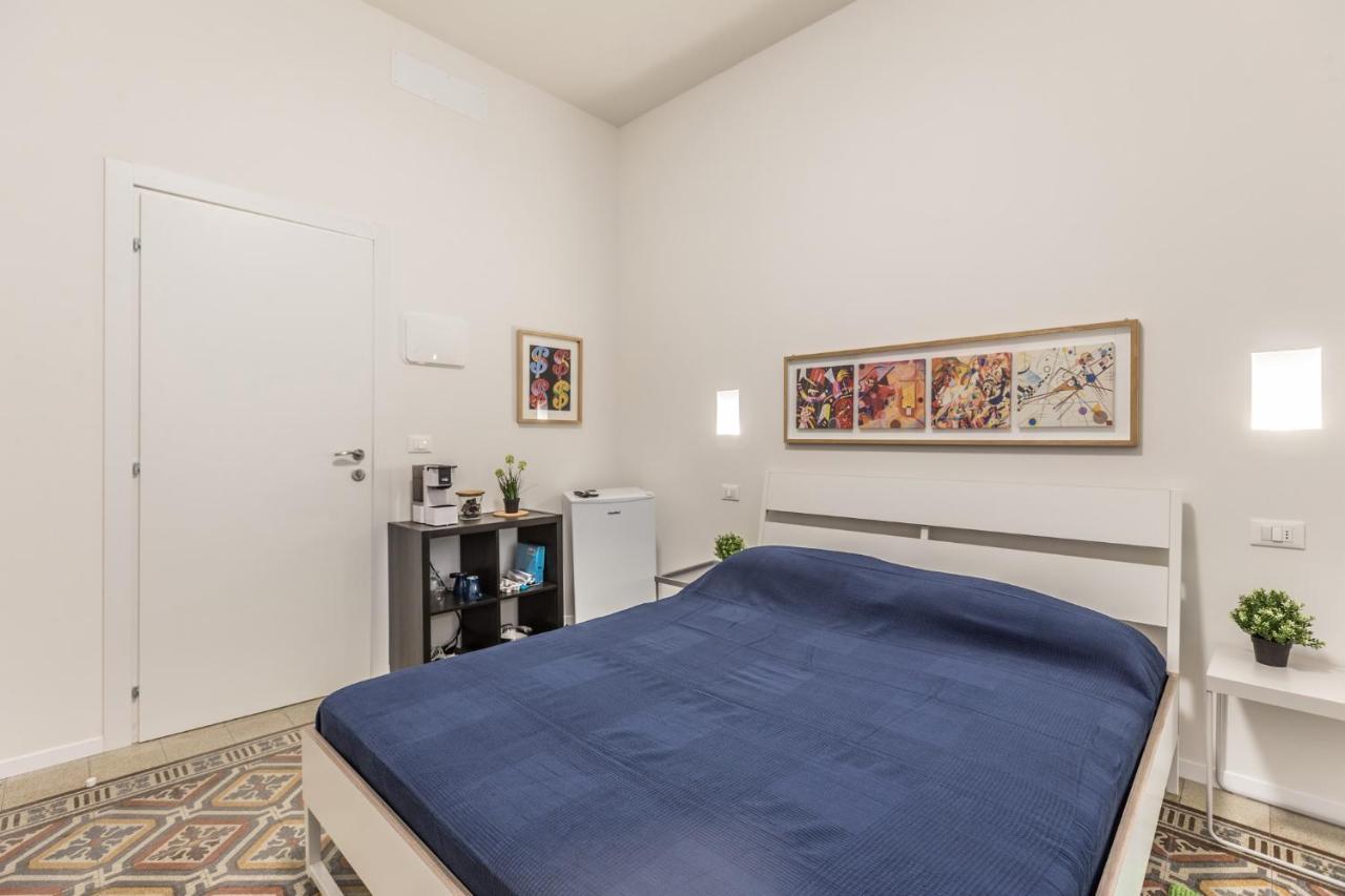 Marilyn The Place Apartments Болонья Экстерьер фото