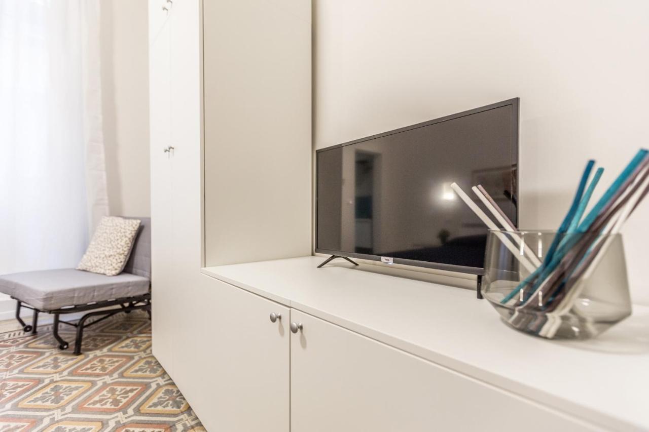 Marilyn The Place Apartments Болонья Экстерьер фото